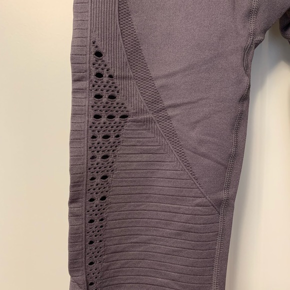 Gymshark Energy+ Seamless Leggings in Slate Lavender - Never Worm Size Small - Picture 10 of 10